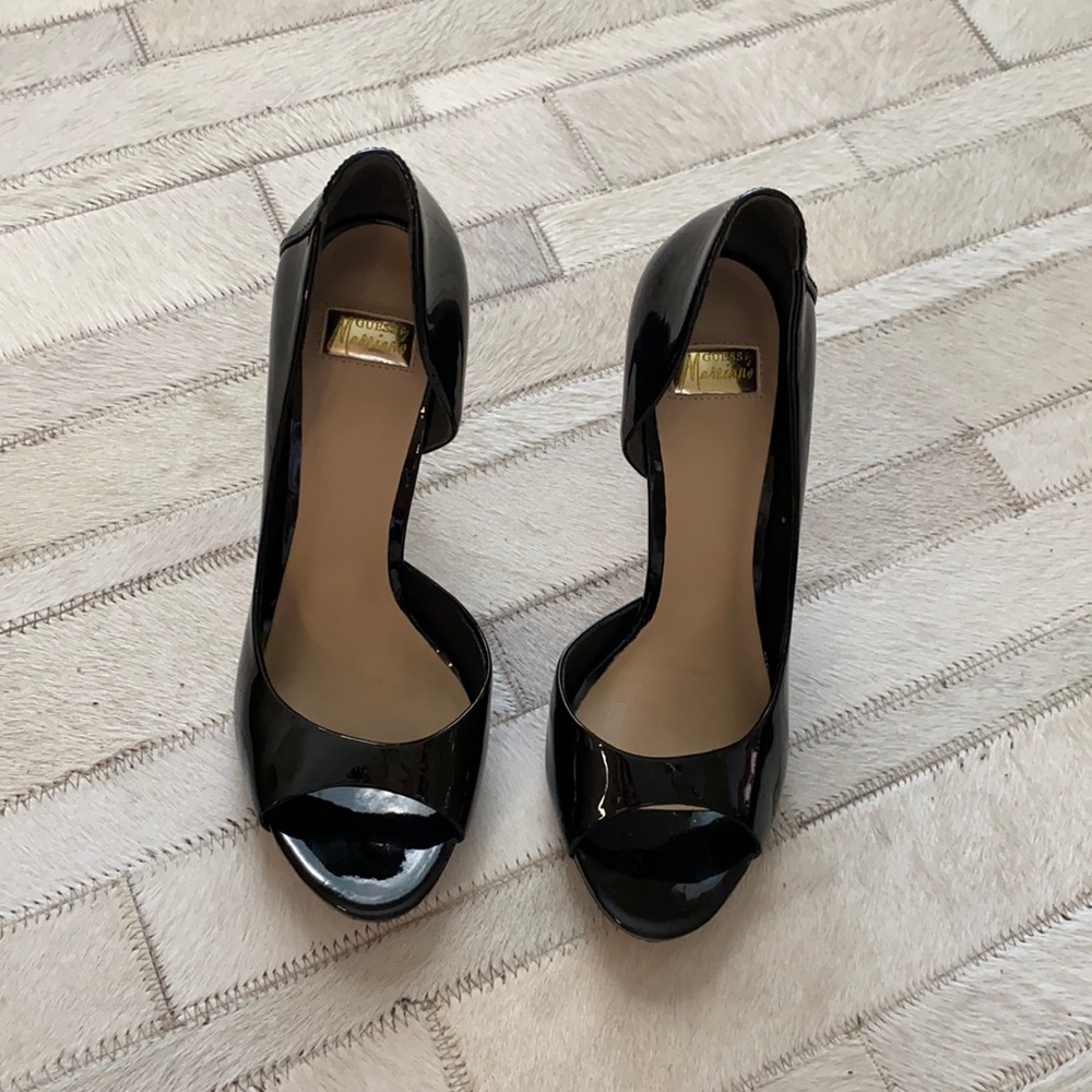 Marciano woman’s open toe heels